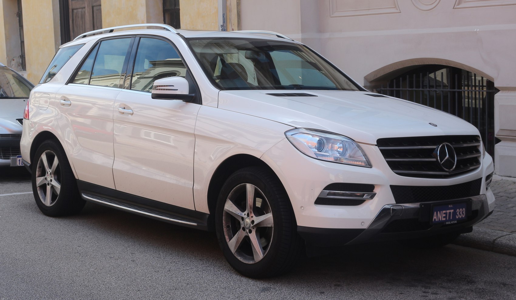 Mercedes-Benz M-class AMG ML 63 (523 Hp) 4MATIC SPEEDSHIFT G-TRONIC