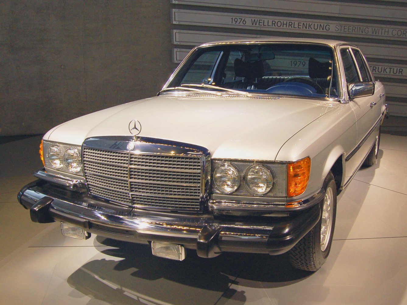 Mercedes-Benz S-class 350 SEL V8 (195 Hp) Automatic