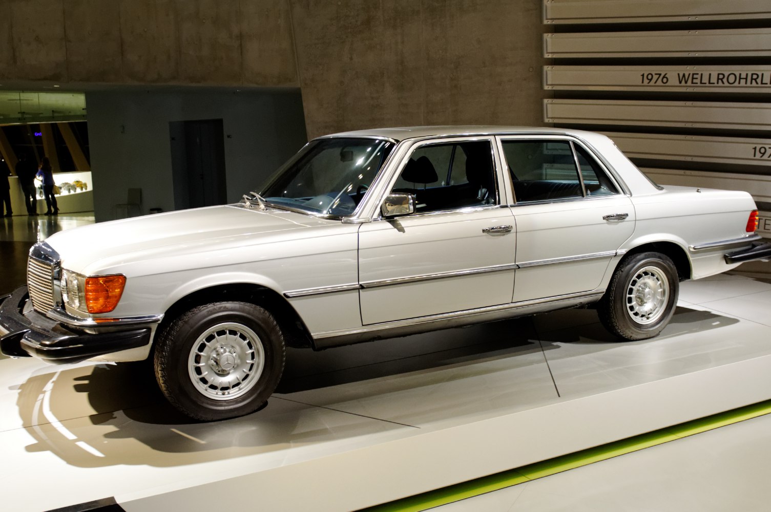 Mercedes-Benz S-class 350 SEL V8 (205 Hp) Automatic