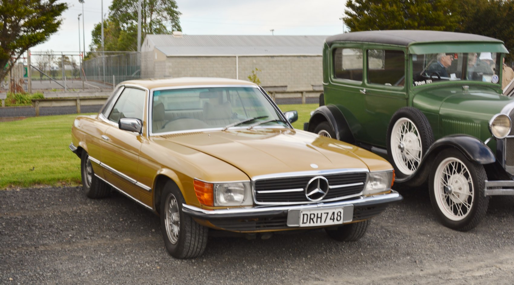 Mercedes-Benz SLC 380 SLC V8 (218 Hp)