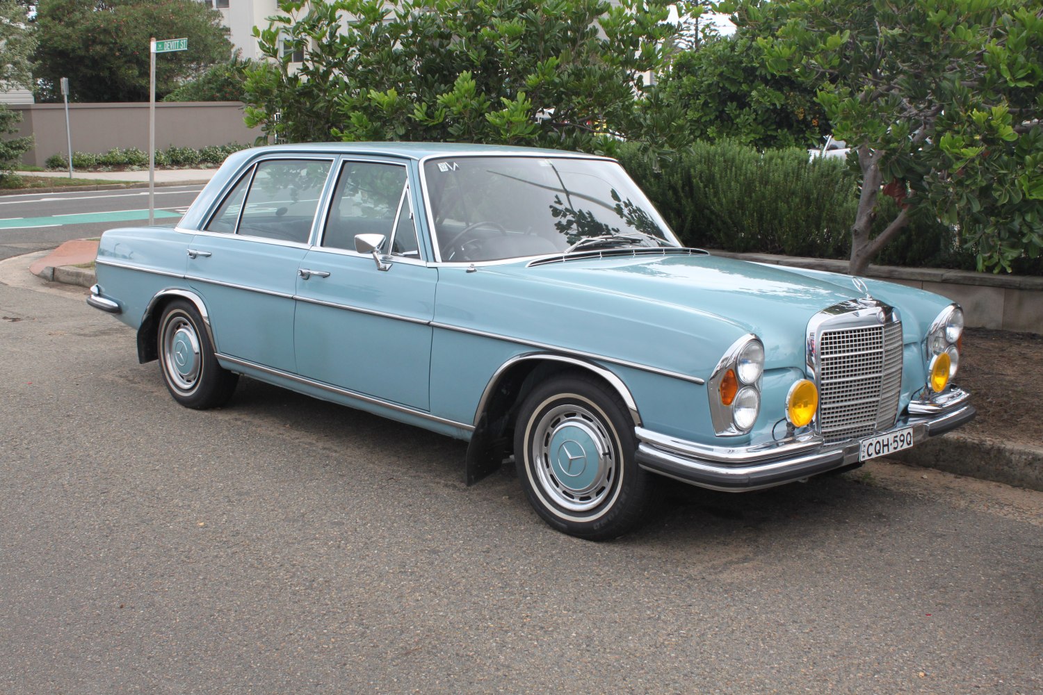 Mercedes-Benz W108 280 SEL 3.5 V8 (200 Hp)