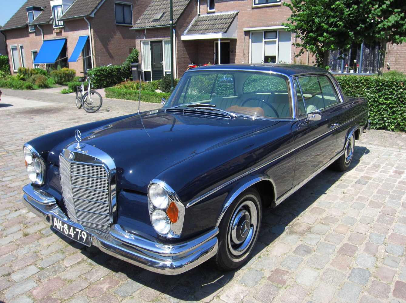 Mercedes-Benz W112 300 SE (160 Hp) Automatic