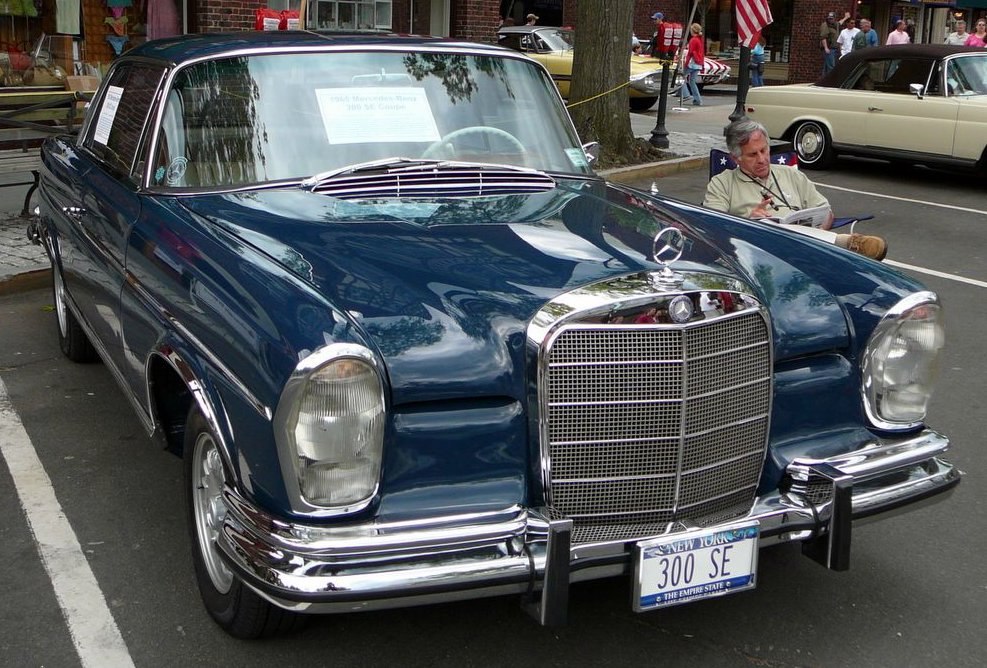 Mercedes-Benz W112 300 SE (160 Hp) Automatic