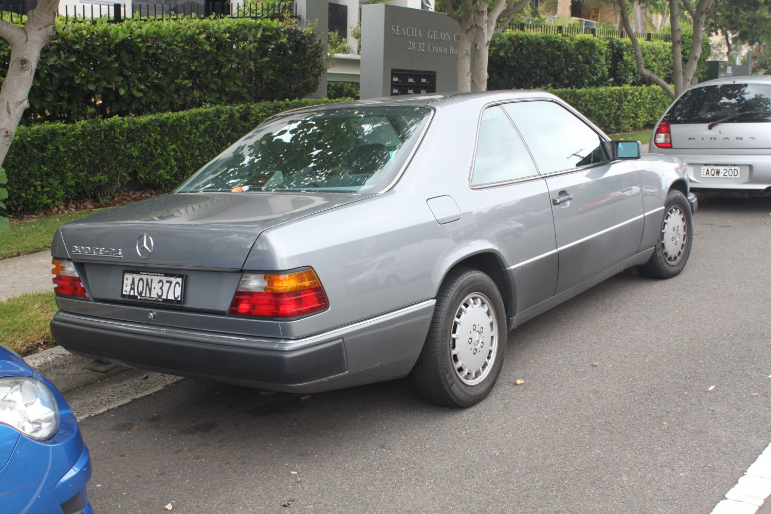 Mercedes-Benz W124 230 CE (132 Hp)