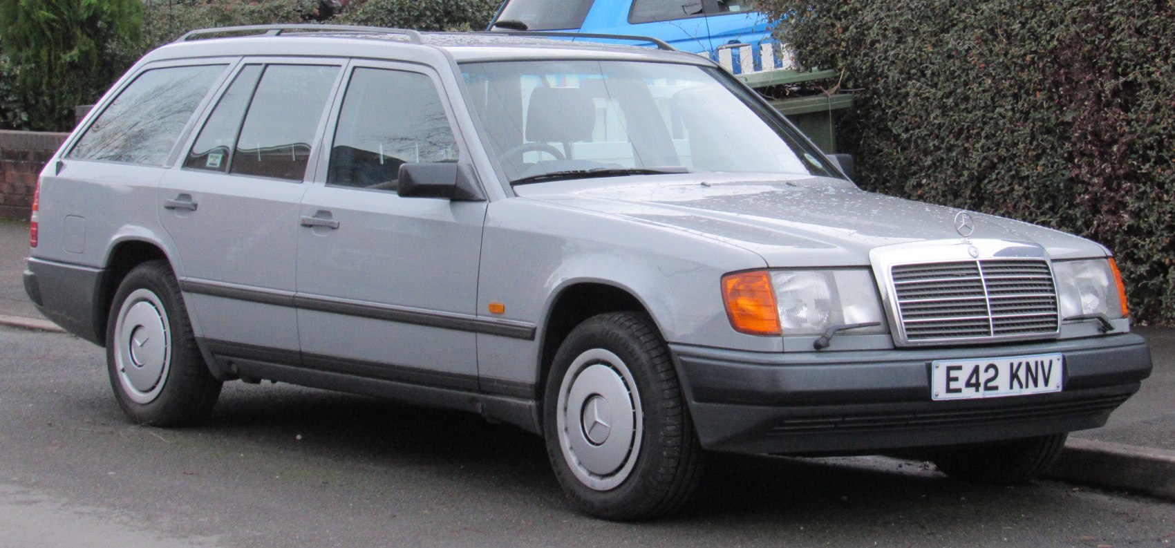 Mercedes-Benz W124 230 TE (136 Hp)