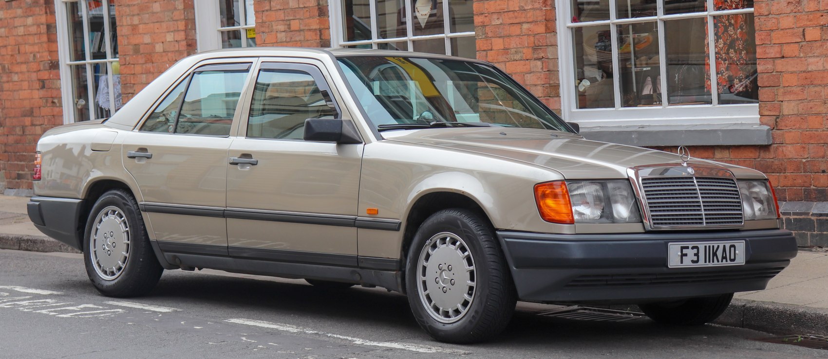 Mercedes-Benz W124 300 E 4-matic (188 Hp)