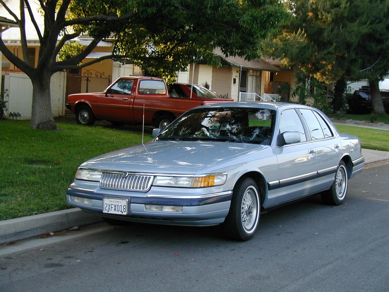 Mercury Grand Marquis 4.6 V8 (203 Hp)