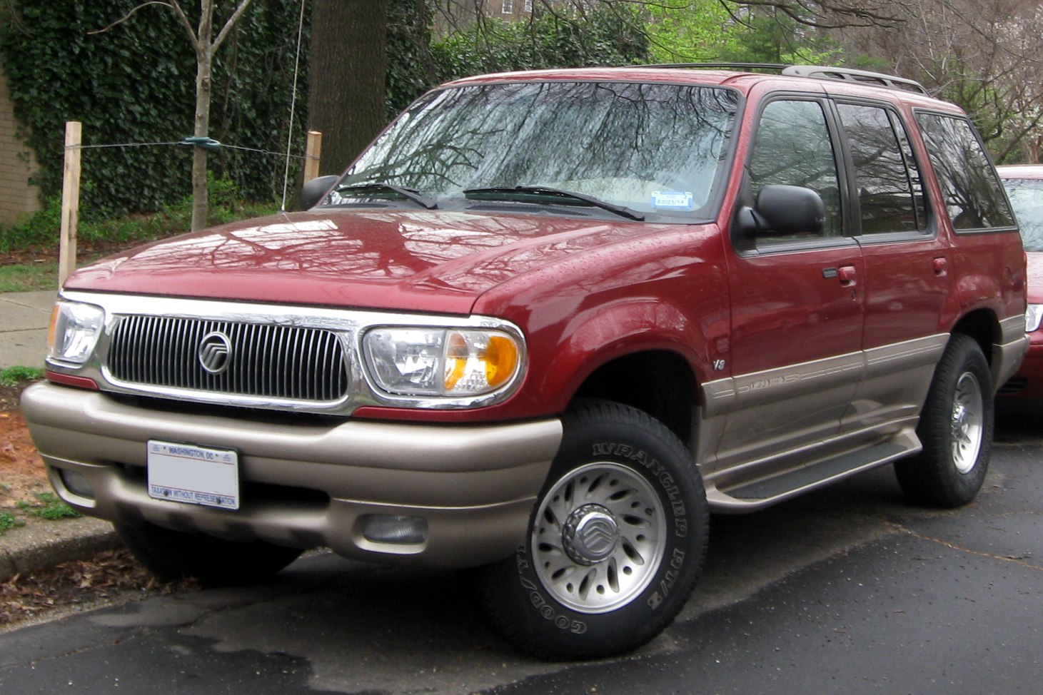 Mercury Mountaineer 4.6 i V8 (295 Hp)