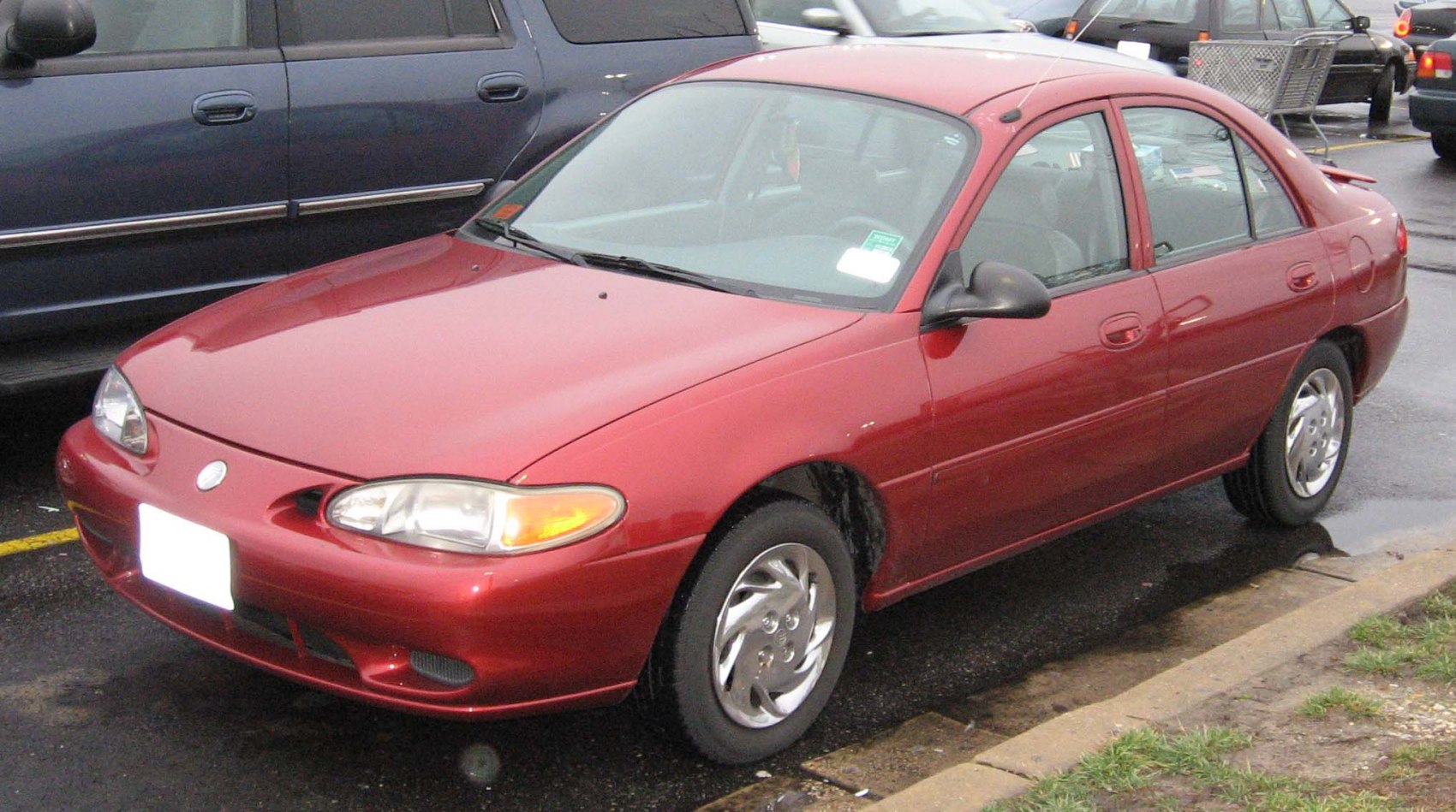 Mercury Tracer 2.0 (110 Hp)