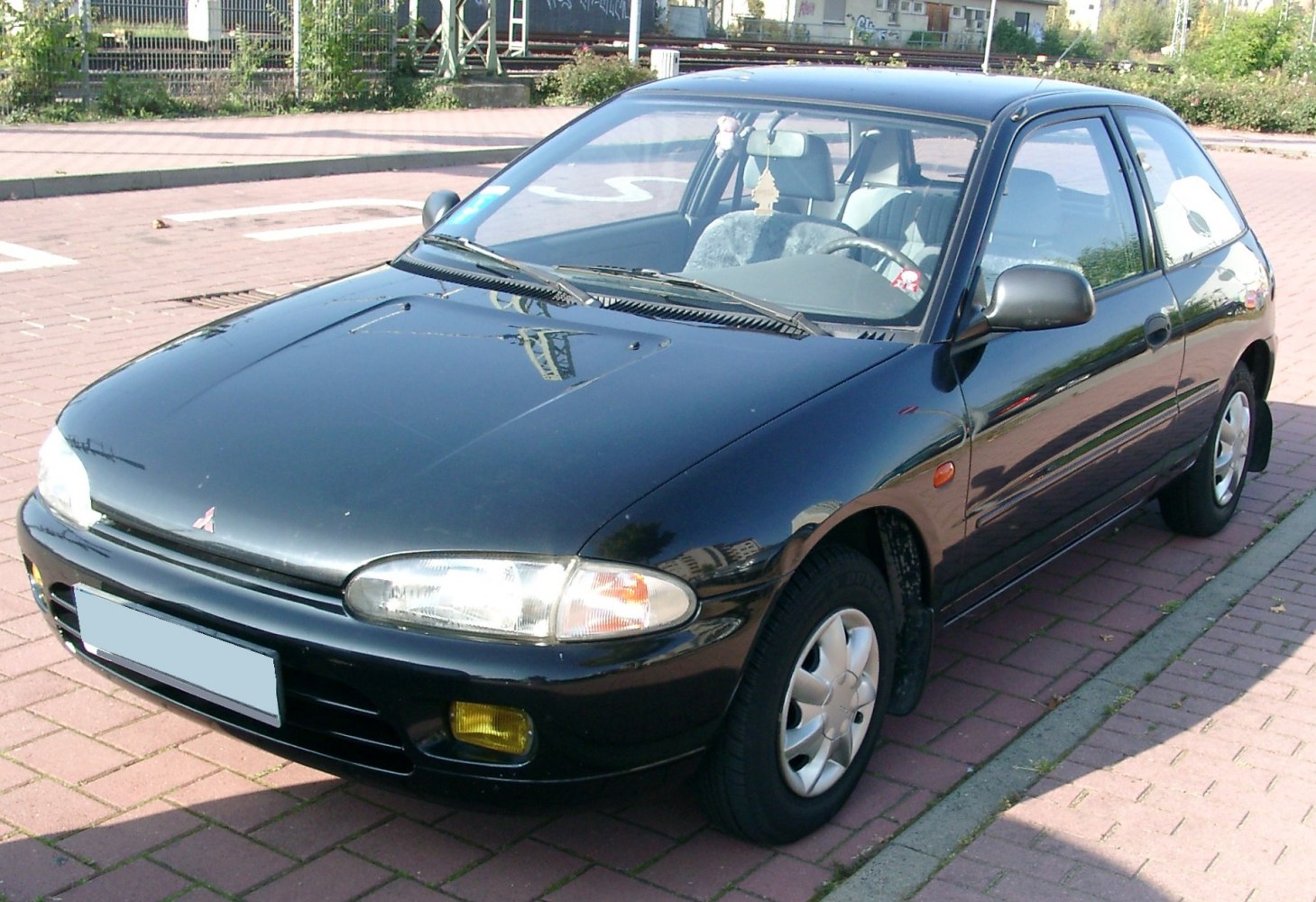 Mitsubishi Colt 1.6 GLXi 16V (CA4A) (113 Hp)