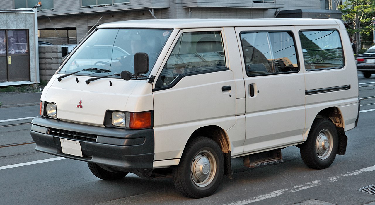 Mitsubishi Delica 2.0 4WD (91 Hp)