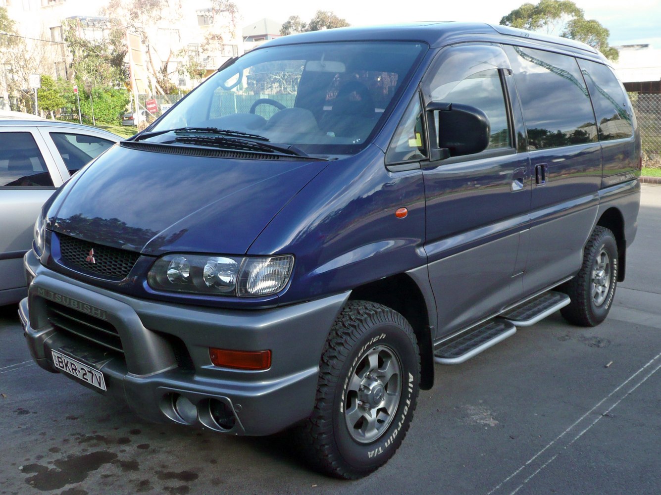 Mitsubishi Delica 1.8 (95 Hp)