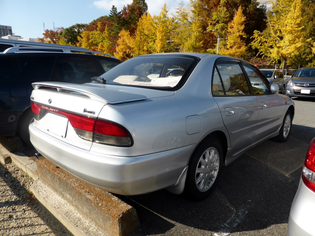 Mitsubishi Galant 1.8 i (135 Hp)