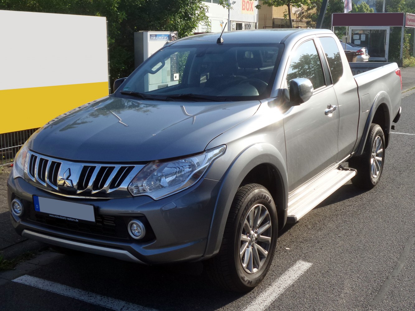 Mitsubishi L200 2.4d (154 Hp) 4WD