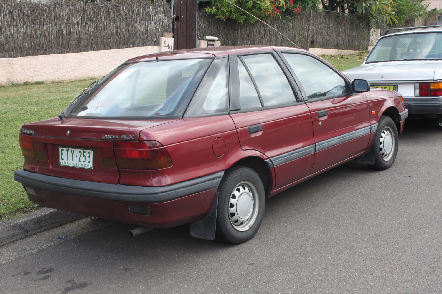 Mitsubishi Lancer 1.3 (60 Hp)