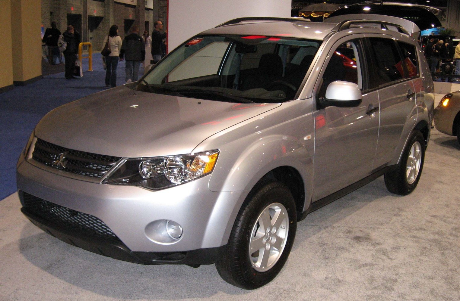 Mitsubishi Outlander 2.4i (170 Hp)