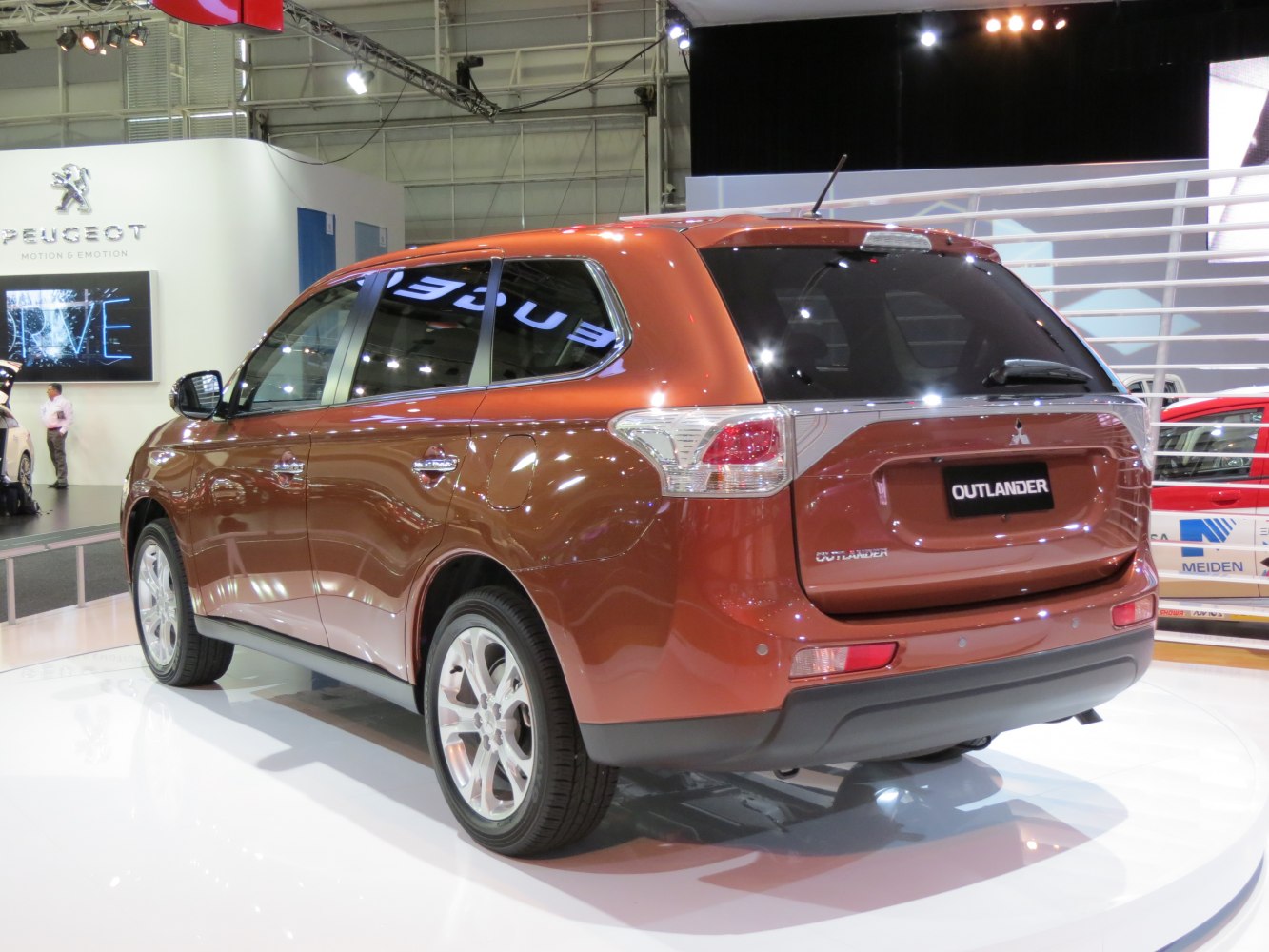 Mitsubishi Outlander 2.0 MIVEC (150 Hp) 2WD