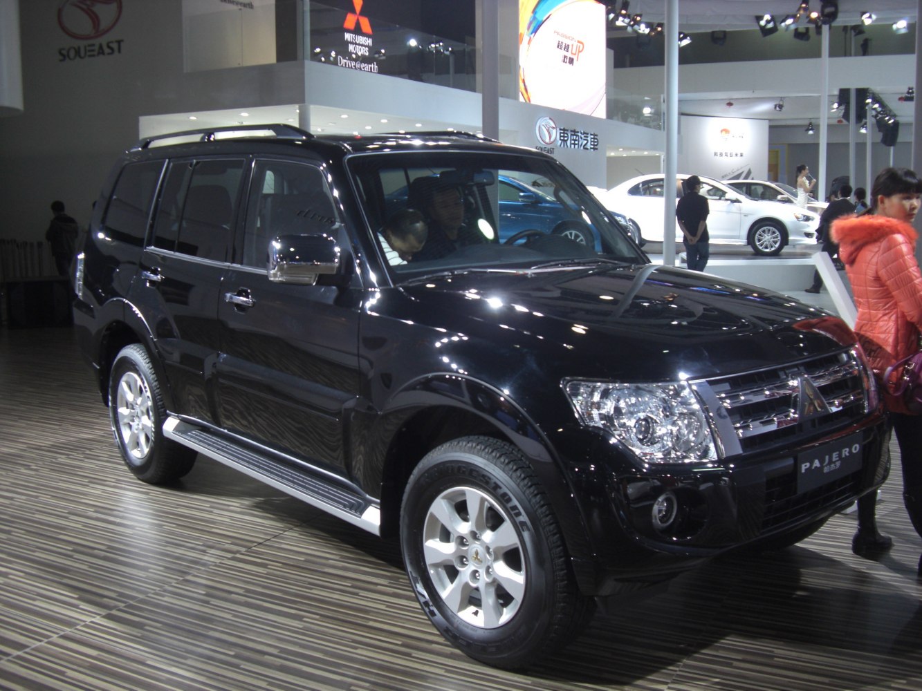 Mitsubishi Pajero 3.2 DI-DC (197 Hp) 4x4 2 Seat