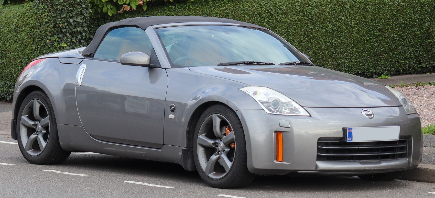 Nissan 350Z 3.5i V6 24V (300 Hp)