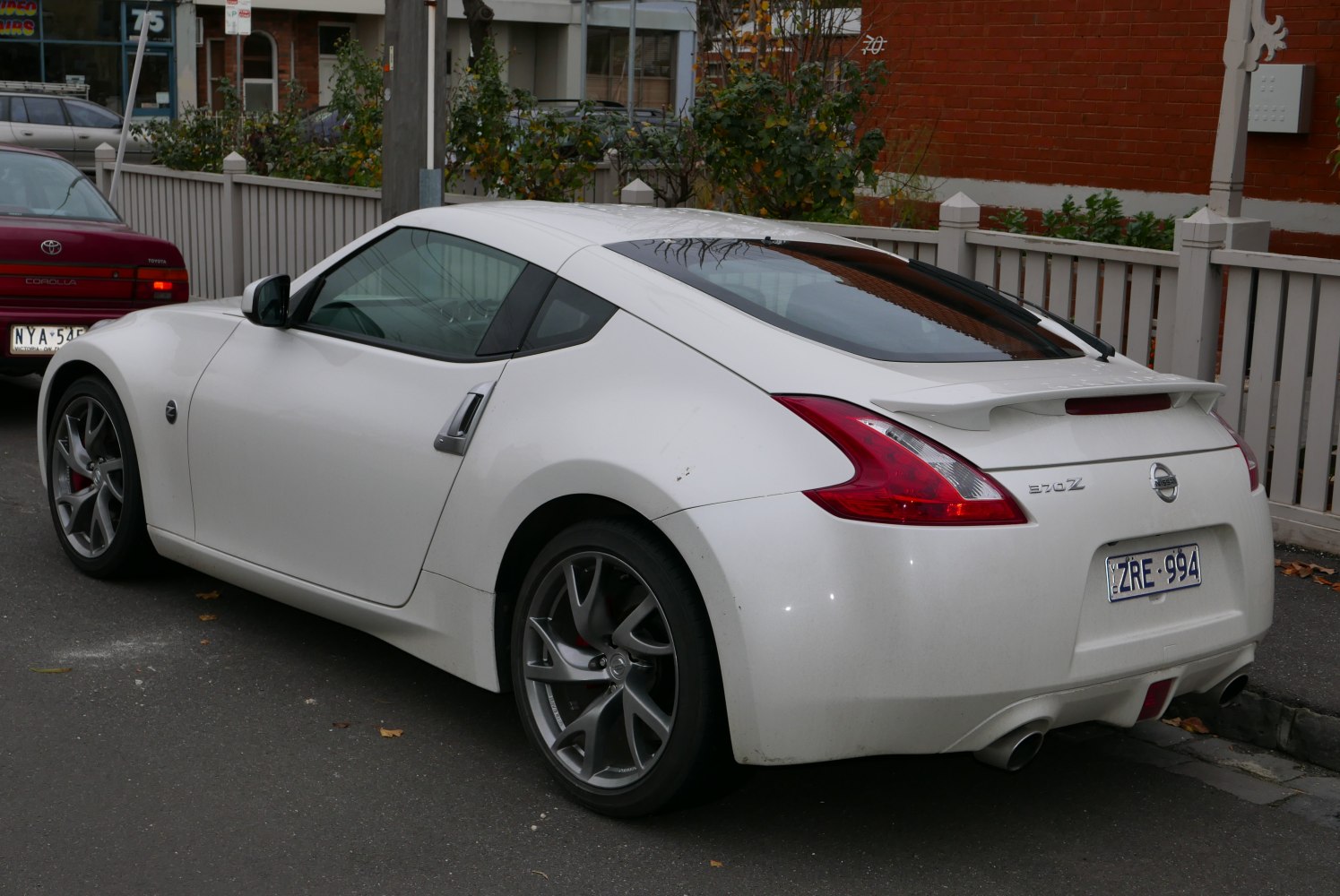 Nissan 370Z 3.7 V6 (328 Hp) Automatic