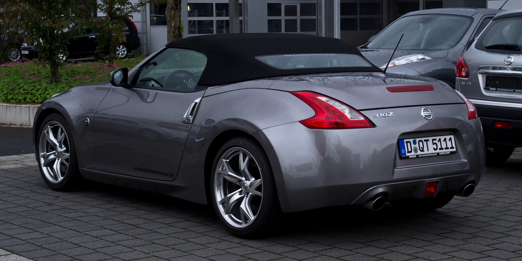 Nissan 370Z 3.7 V6 (328 Hp) Automatic