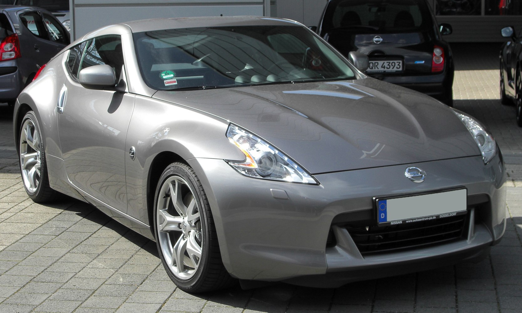 Nissan 370Z 3.7 (328 Hp)