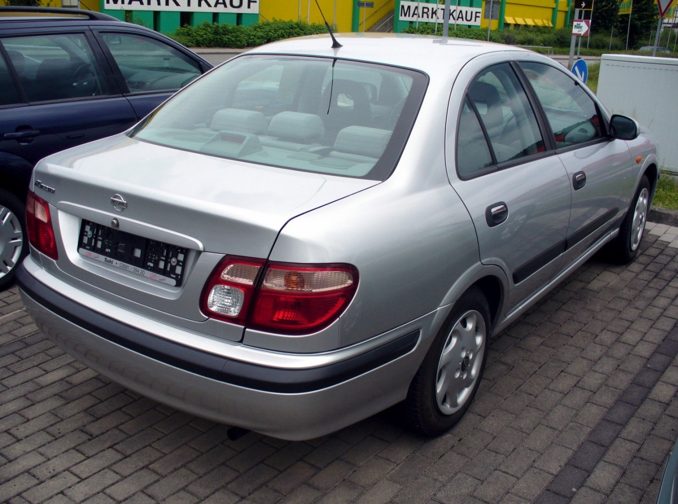 Nissan Almera 1.5 (90 Hp)