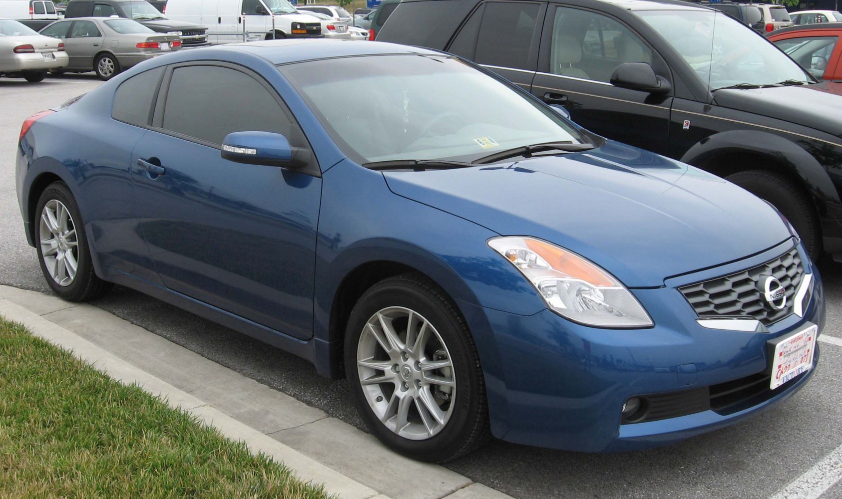 Nissan Altima 3.5 V6 (270 Hp)