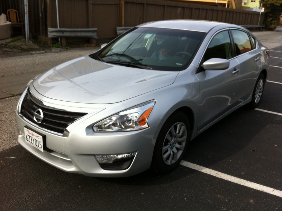 Nissan Altima 3.5 (270 Hp) CVT