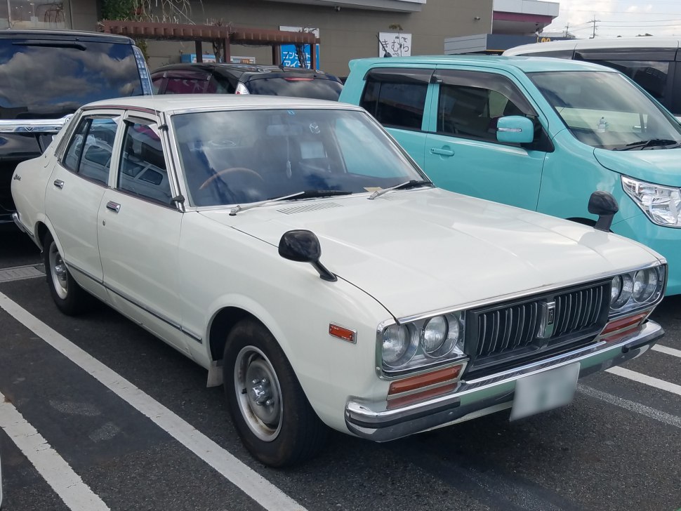 Nissan Bluebird 1.8 (88 Hp)