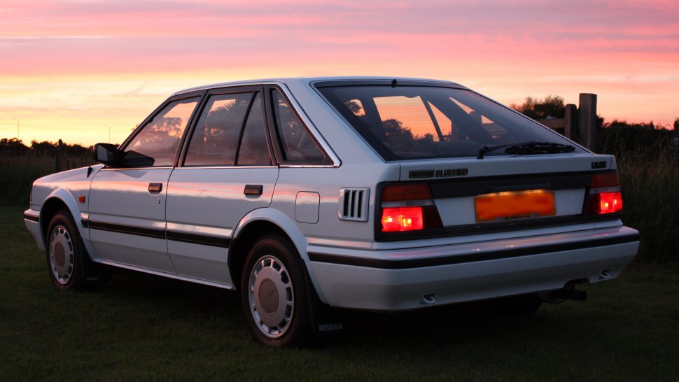 Nissan Bluebird 1.6 (83 Hp)