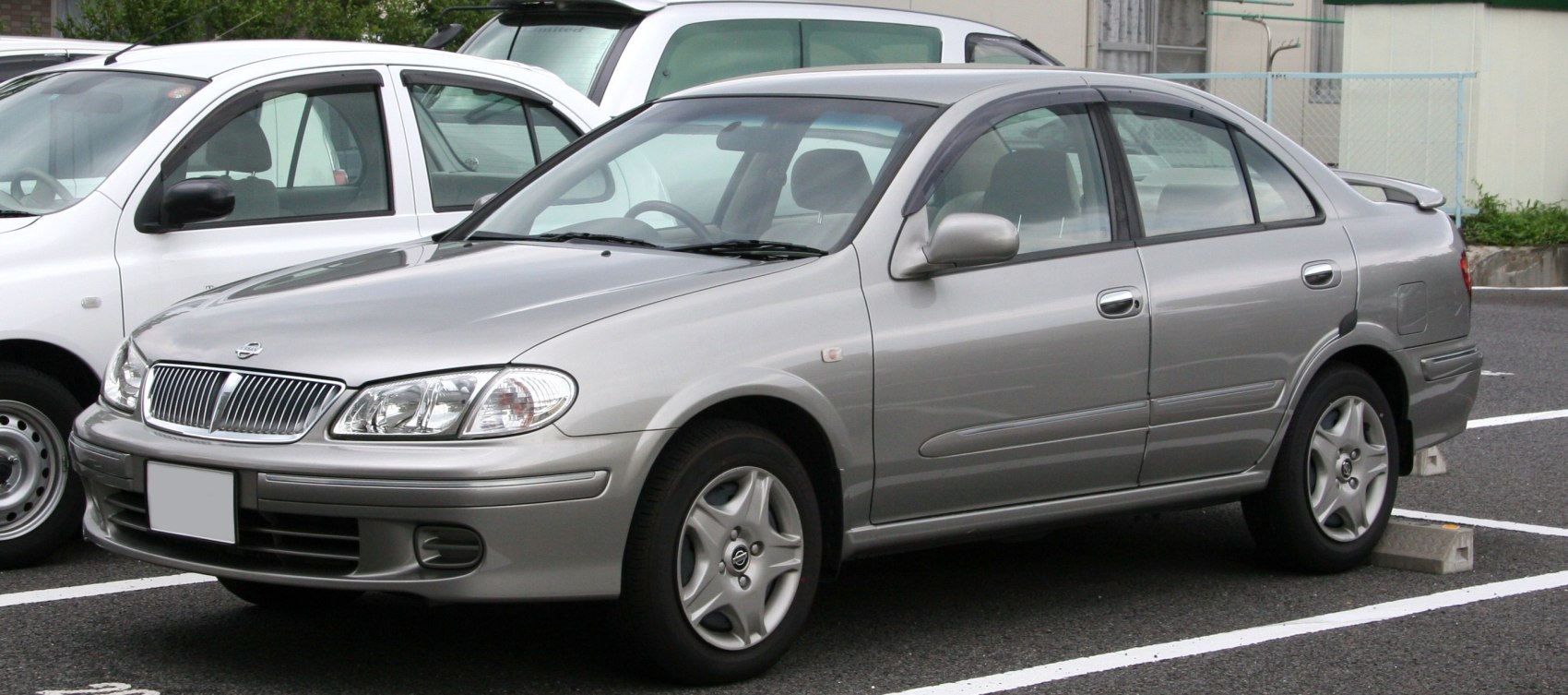 Nissan Bluebird 2.0i (145 Hp) CVT