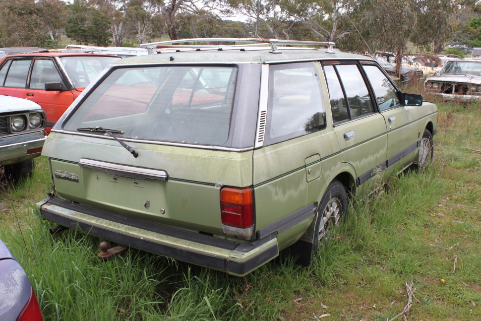 Nissan Bluebird 1.8 (88 Hp)