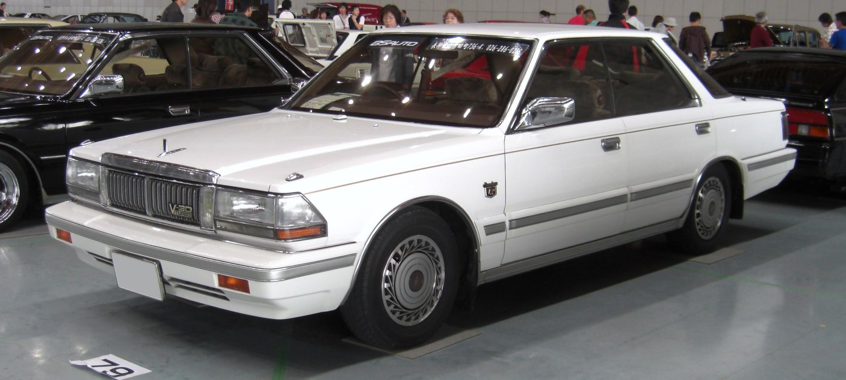 Nissan Cedric 2.0 V6 Turbo (210 Hp)