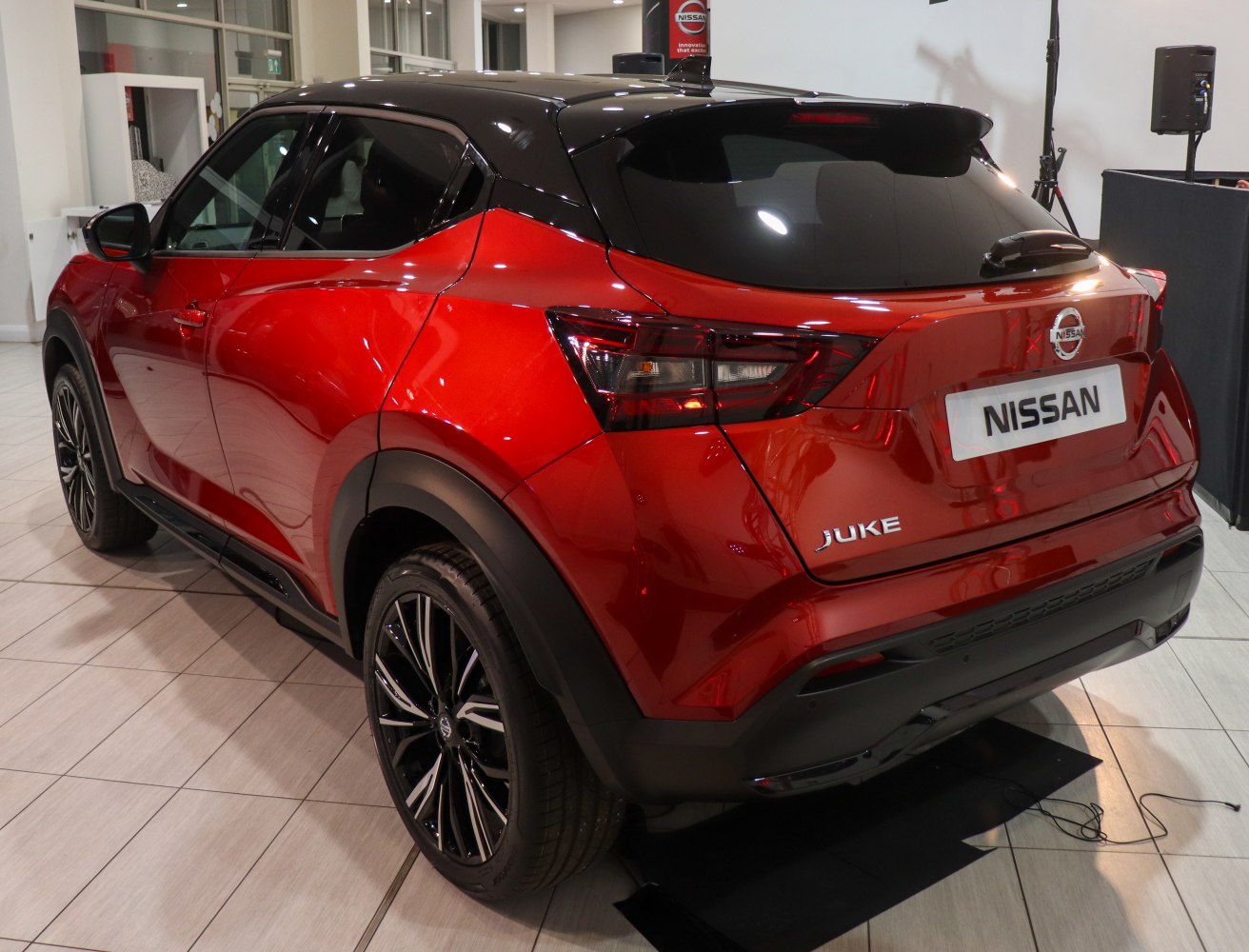 Nissan Juke 1.0 DIG-T (117 Hp)