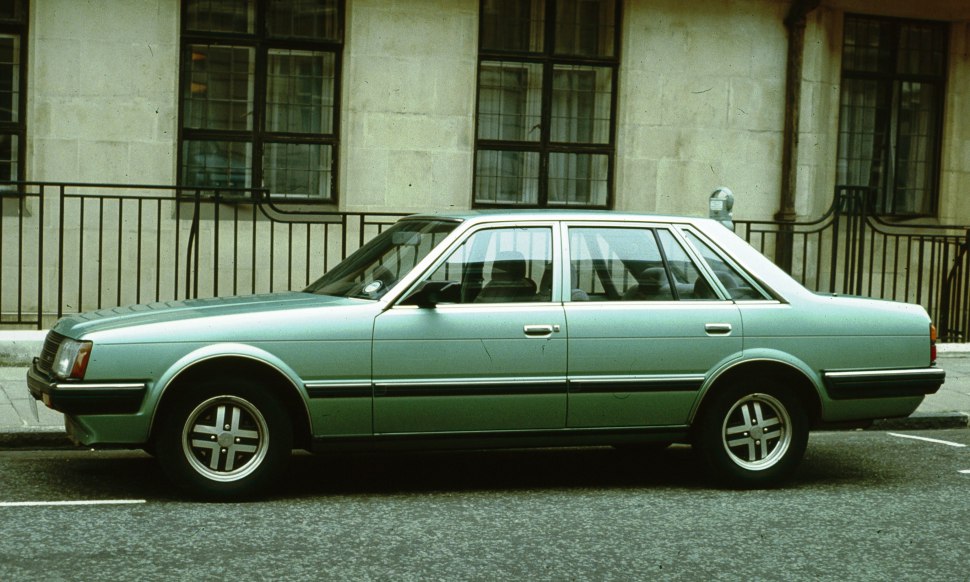 Nissan Laurel 2.4 (120 Hp)