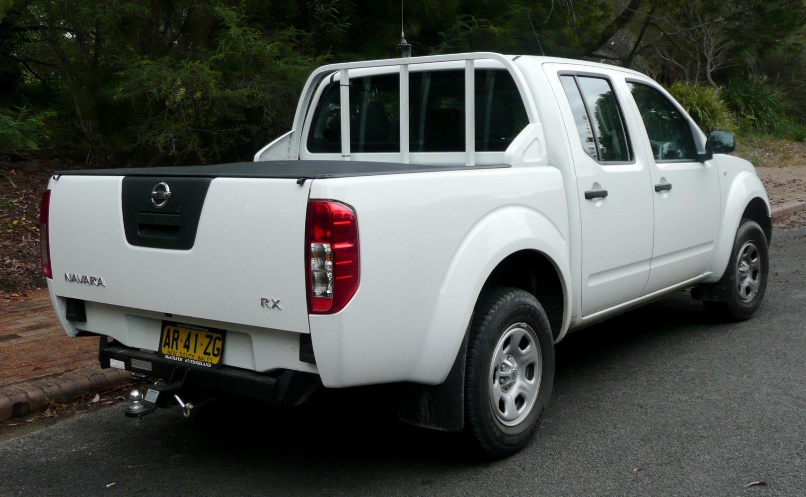 Nissan Navara 2.5 dCi King Cab (174 Hp) 4WD Automatic