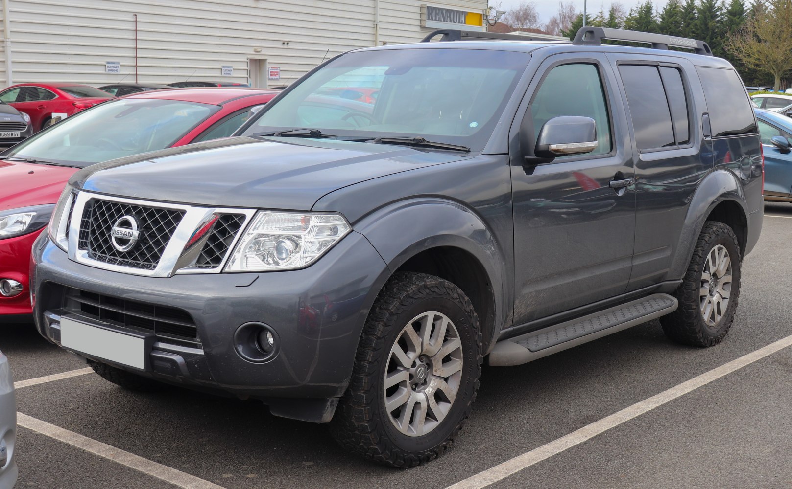 Nissan Pathfinder 2.5 dCi (190 Hp)