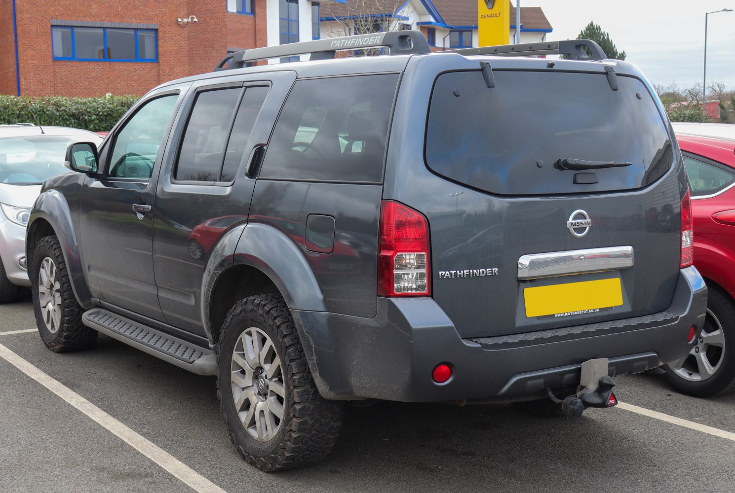 Nissan Pathfinder 2.5 dCi (190 Hp)