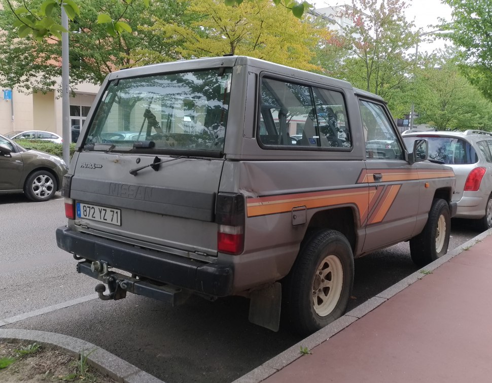 Nissan Patrol 2.8 (120 Hp)