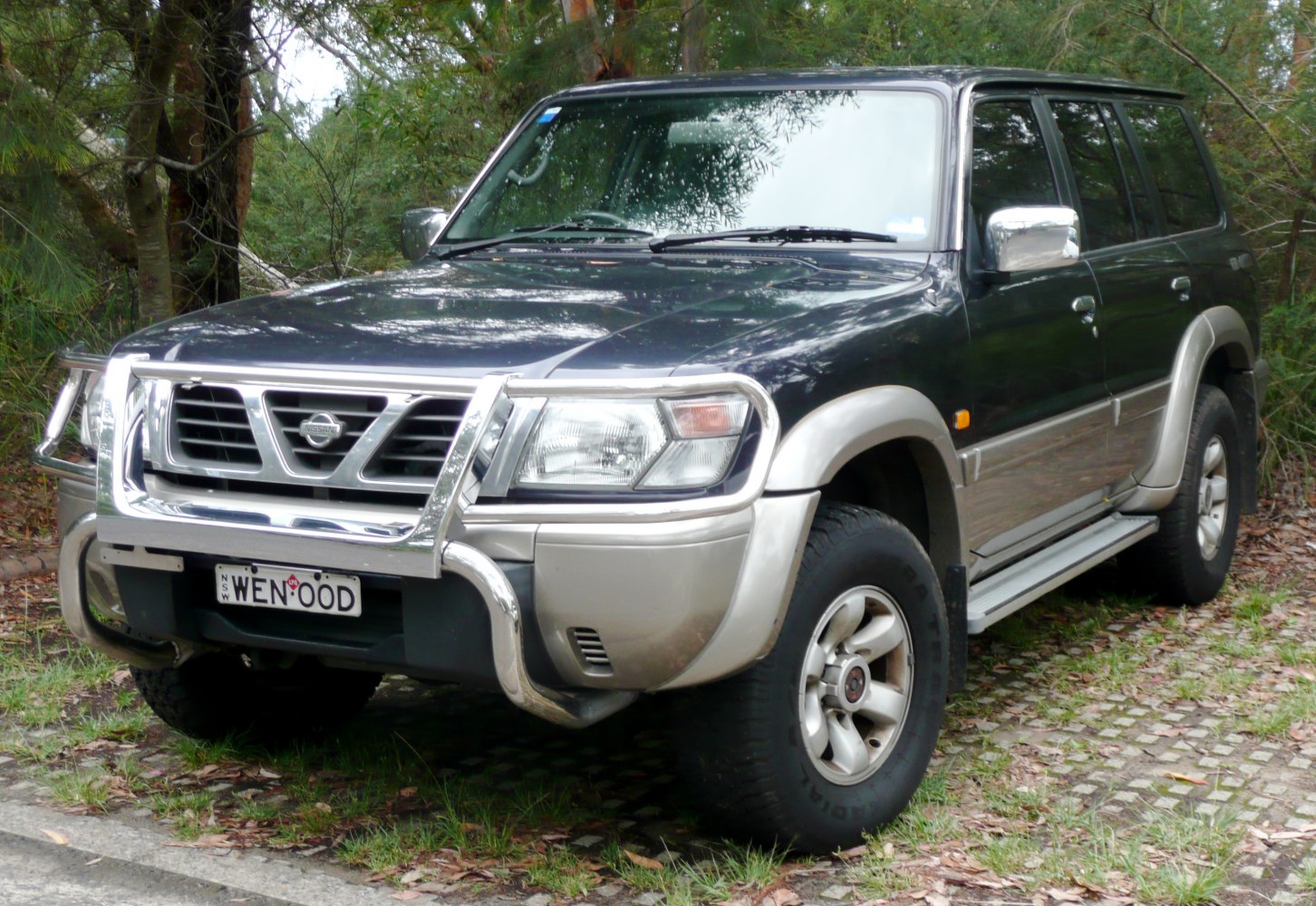 Nissan Patrol 4.5 i (5 dr) (200 Hp)