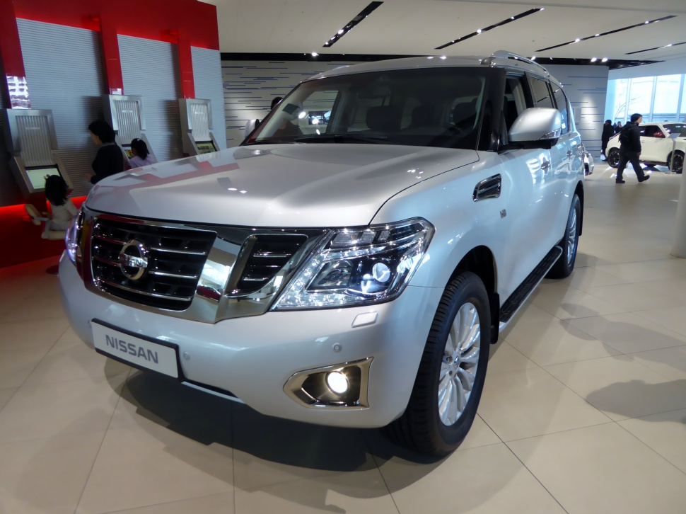 Nissan Patrol 5.6 V8 (405 Hp) 4WD Automatic