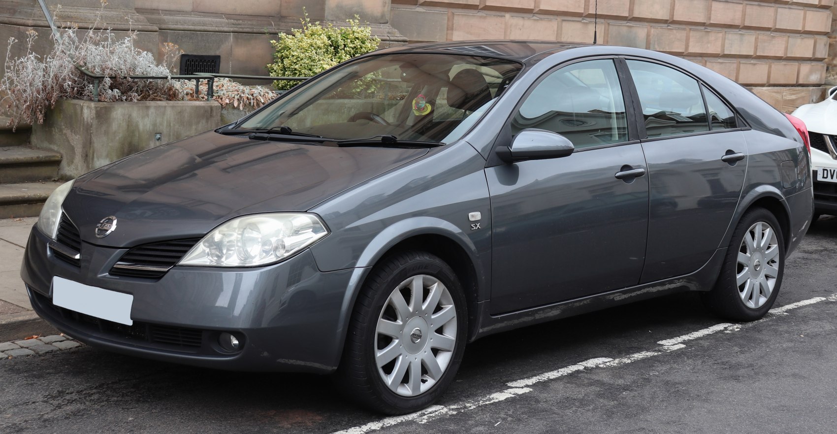 Nissan Primera 2.5 i 16V (170 Hp)