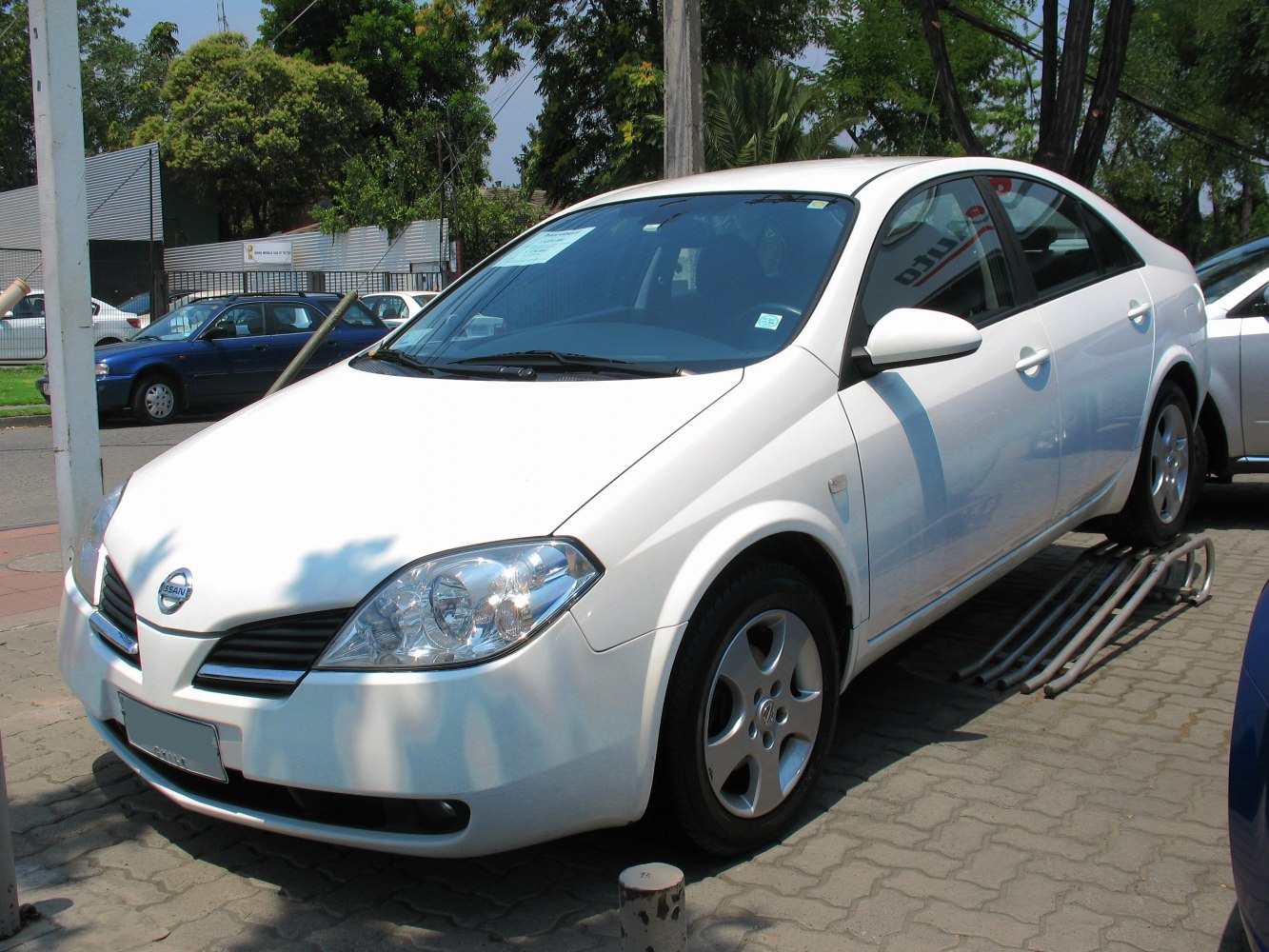 Nissan Primera 2.5 i 16V (170 Hp)