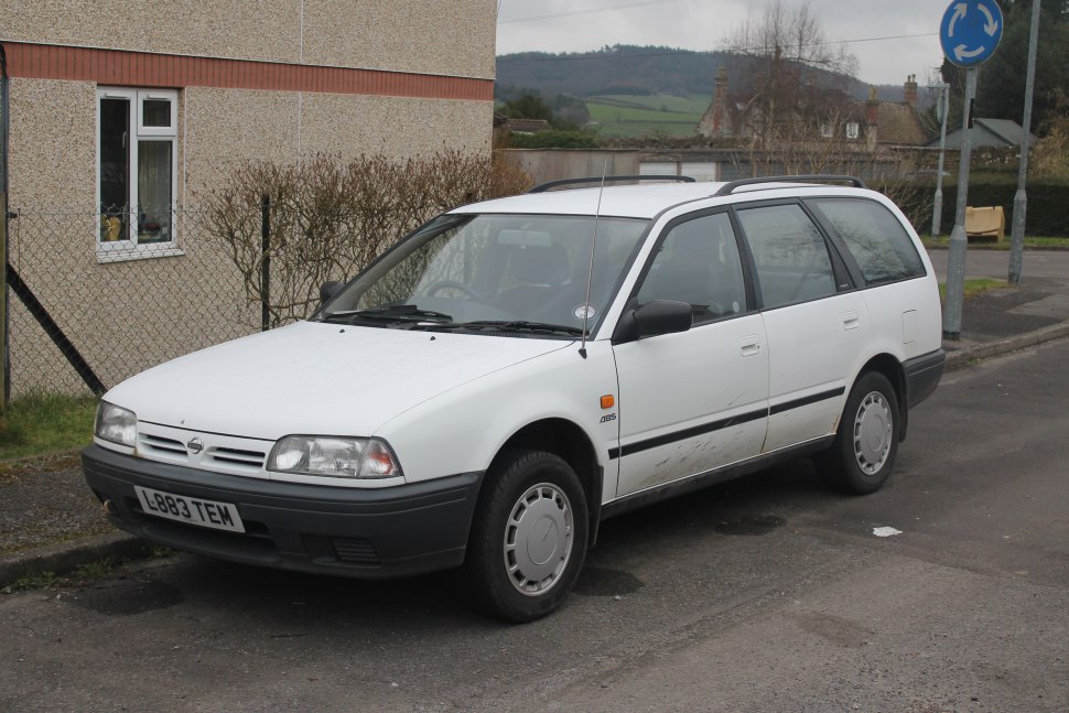 Nissan Primera 1.6 i (102 Hp)