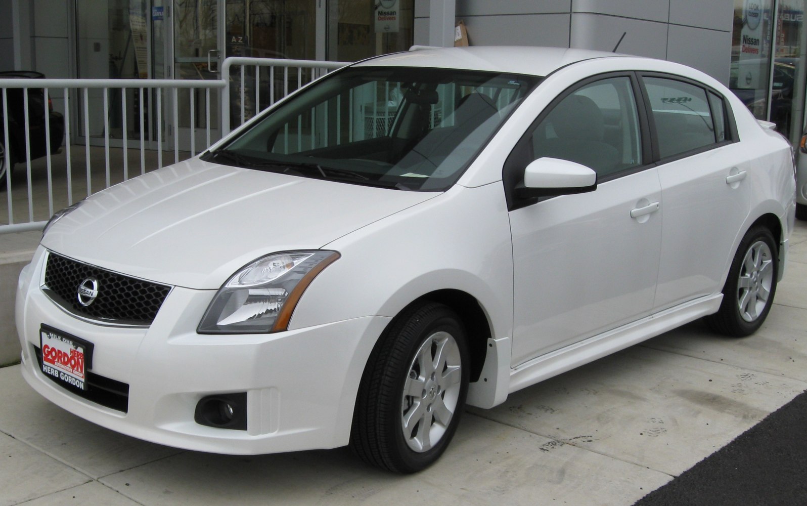 Nissan Sentra 2.0i 16V (135 Hp)