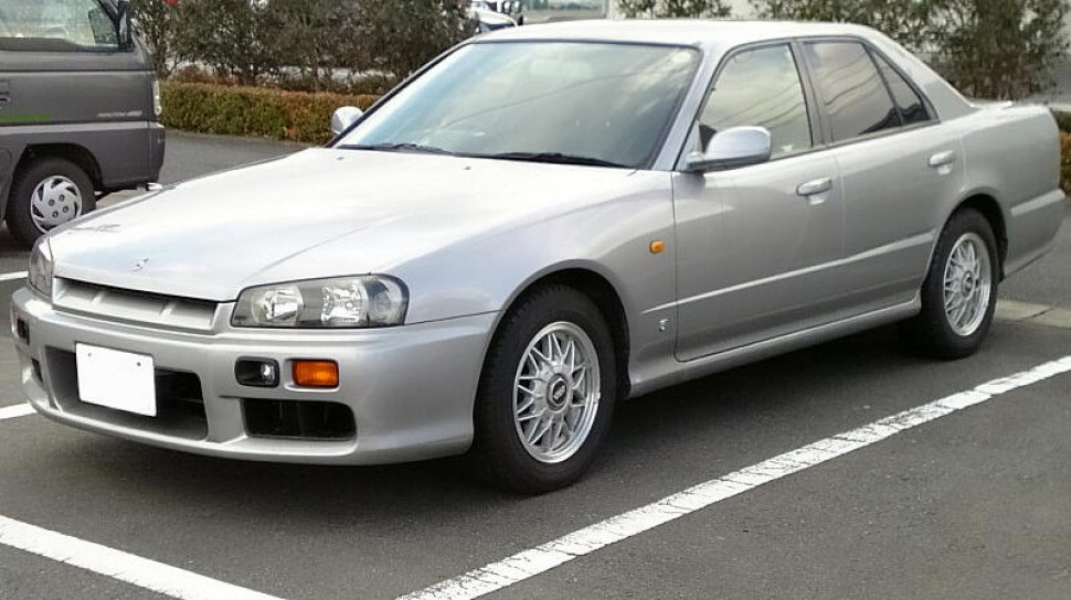 Nissan Skyline 2.5 i 24V 4WD (200 Hp)