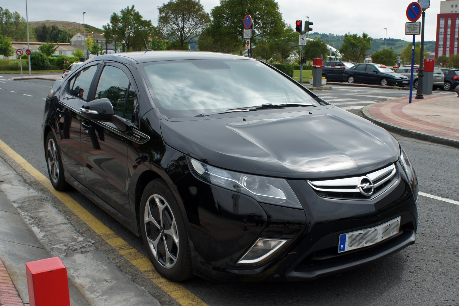 Opel Ampera 1.4 (150 Hp) Hybrid