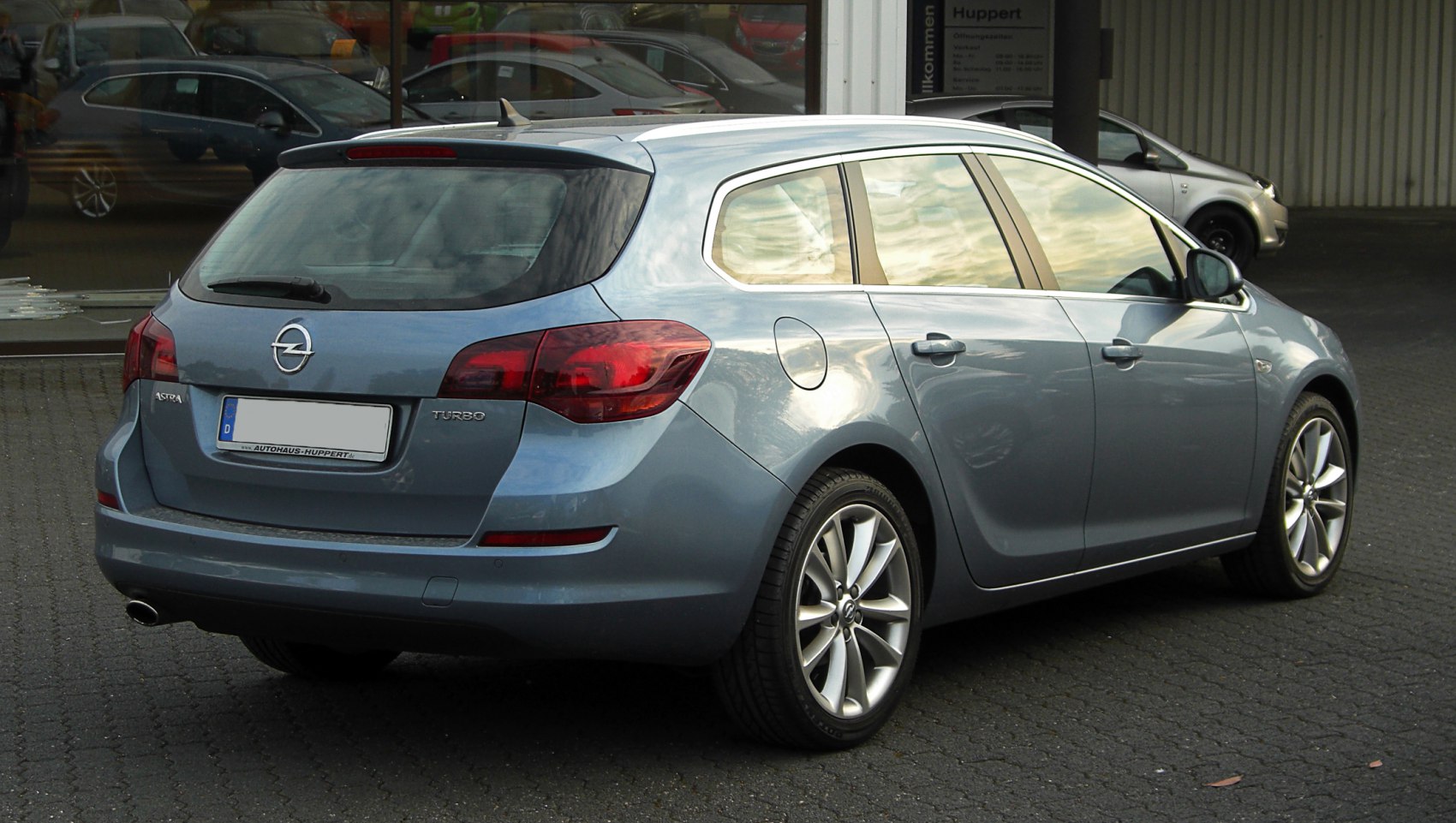 Opel Astra 1.6 (115 Hp)