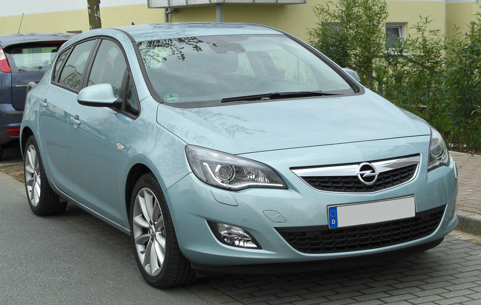 Opel Astra 1.6 (115 Hp)